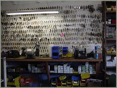 Locksmith Solution Services Atlanta, GA 404-479-7526 - 68-44-3